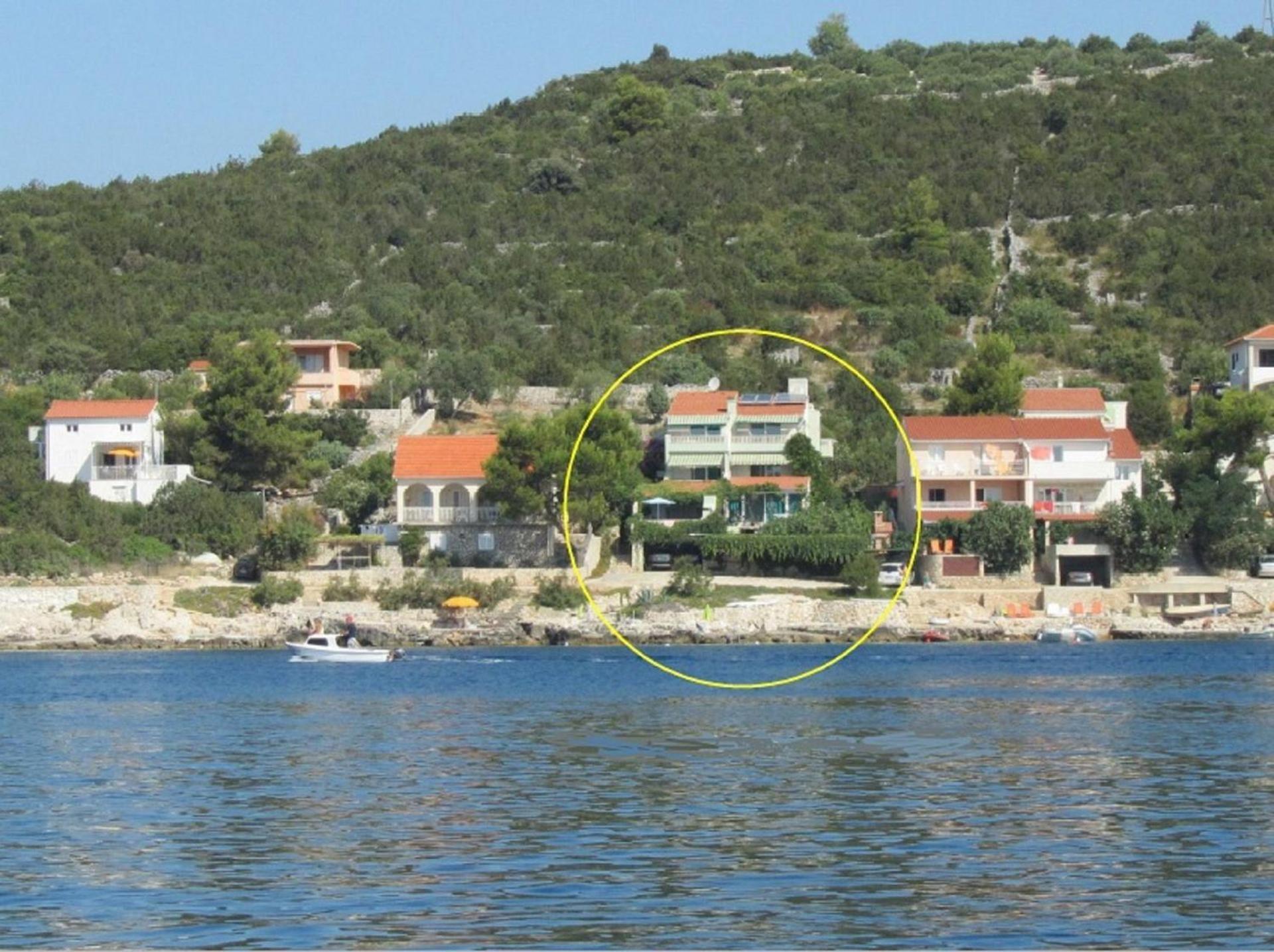 Apartments Tonka Vinišće 外观 照片